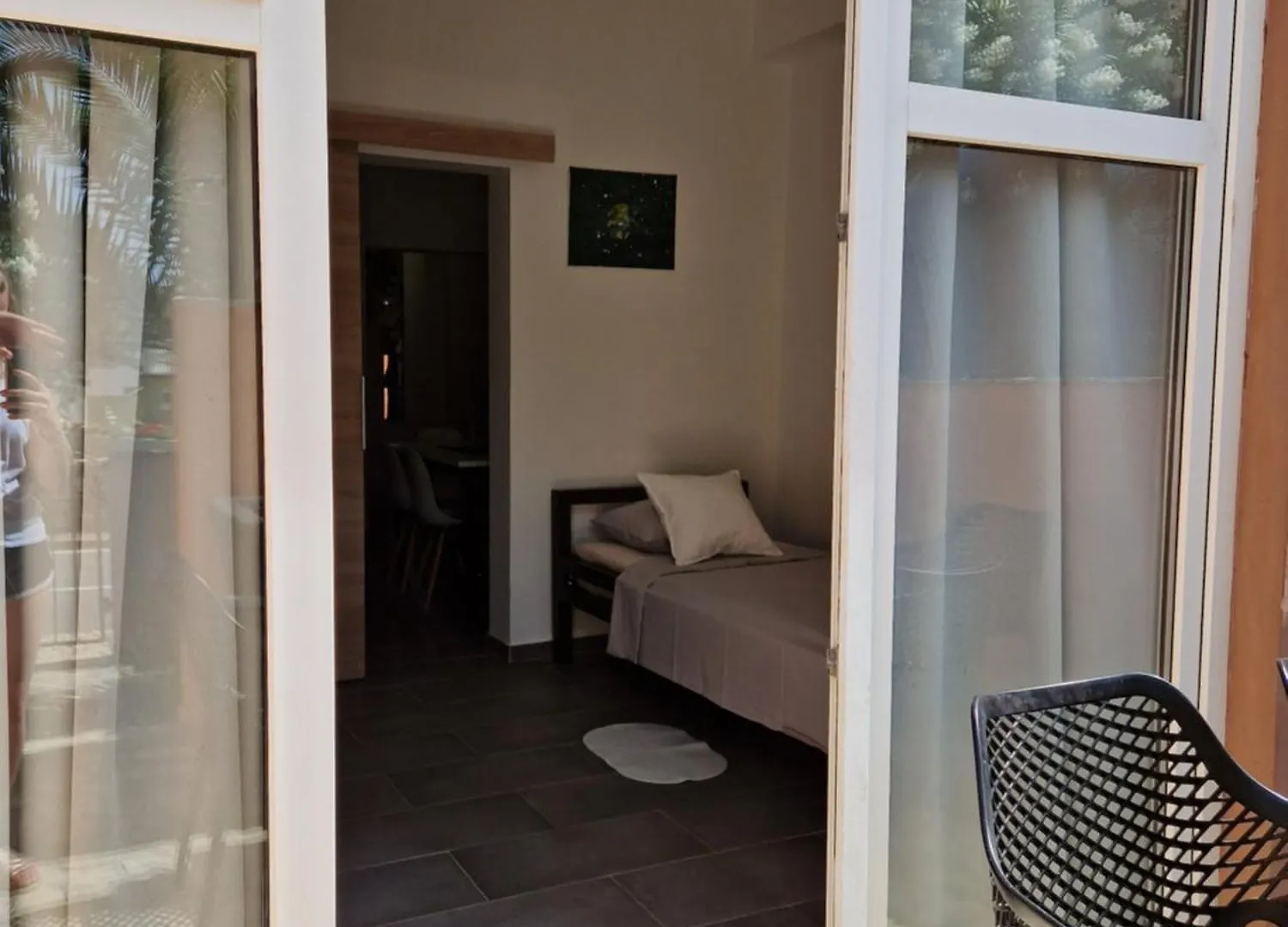 Aurelia Apartments, Vir 0*,