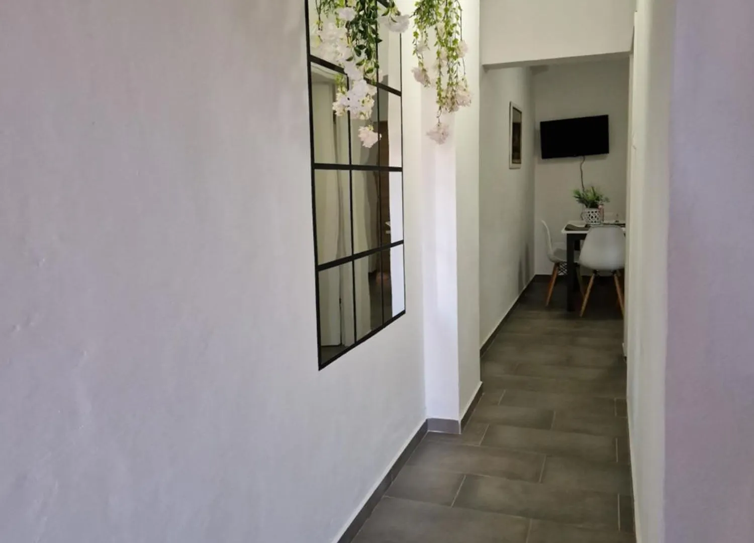 Aurelia Apartments, Vir Apartment