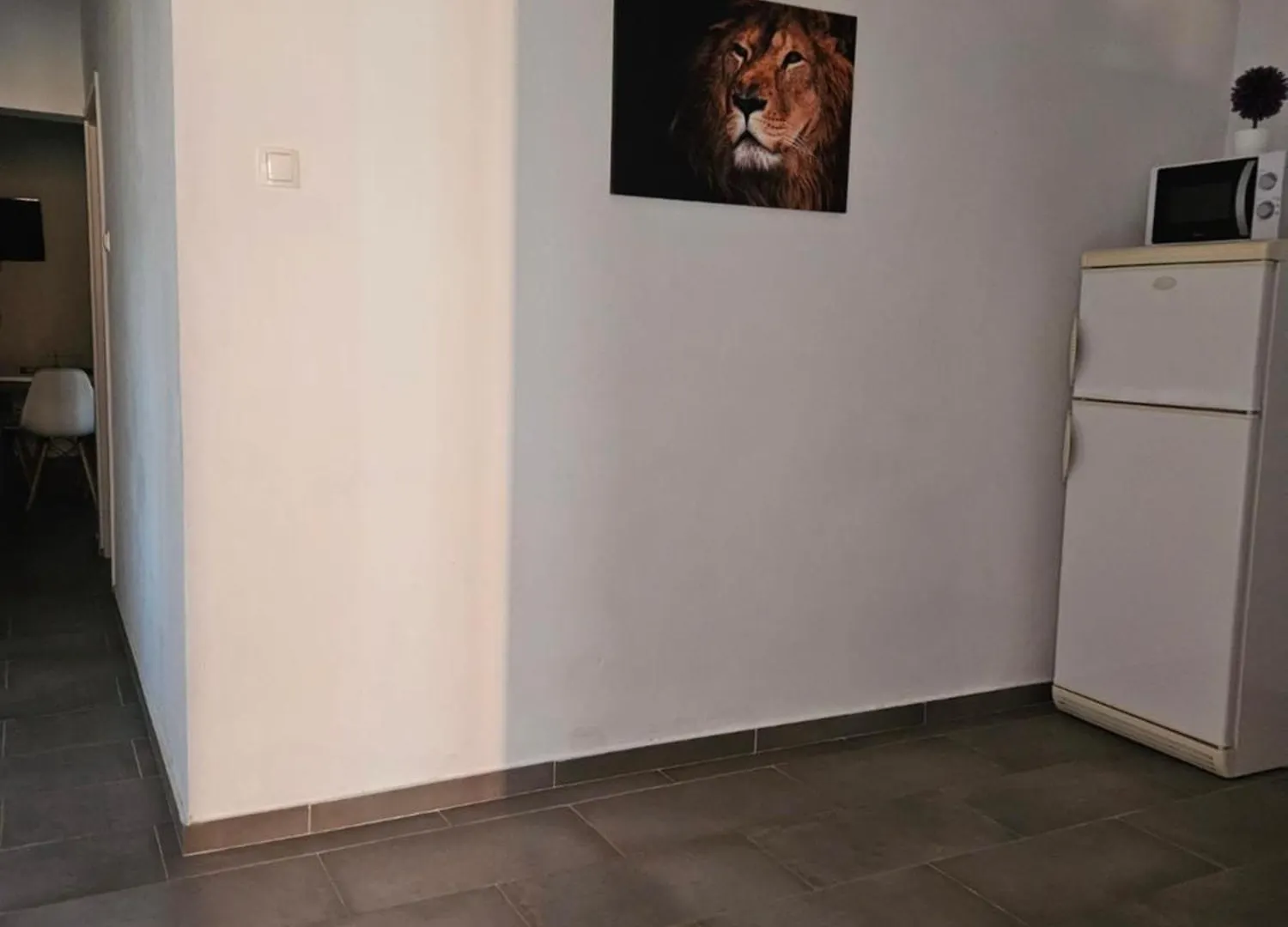 Aurelia Apartments, Vir